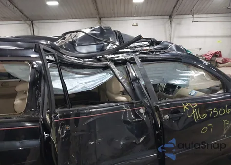 2007 Toyota Highlander V6 z USA, uszkodzony, nr VIN JTEHP21A870197295